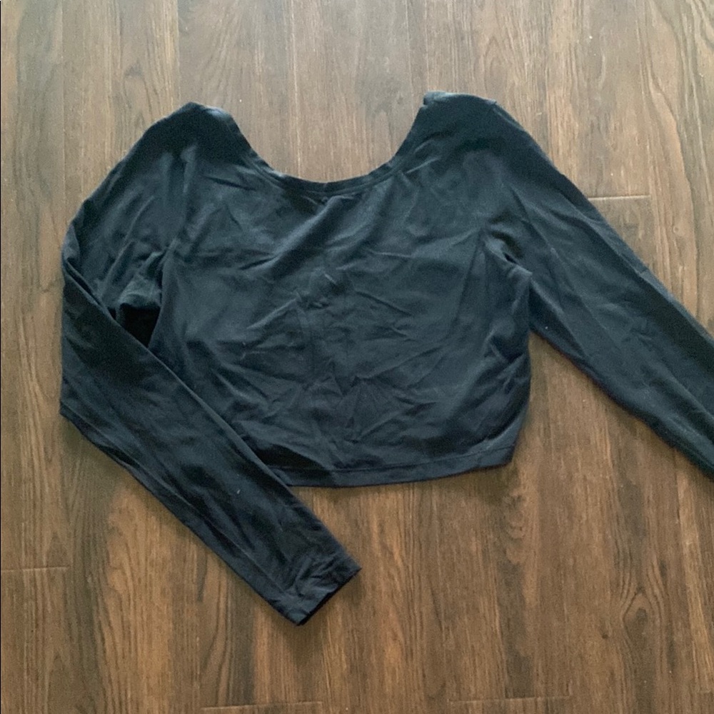 Lululemon Black Long Sleeve Women's crop Top